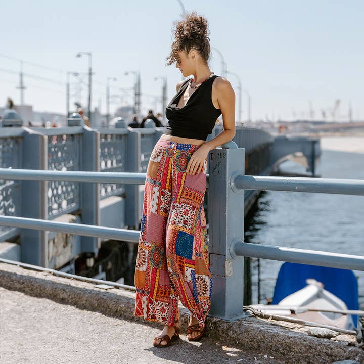 Los Banditos - Wholesale Pants - Women's - Palazzo High Waist Loose Cut Red Patterned Trousers