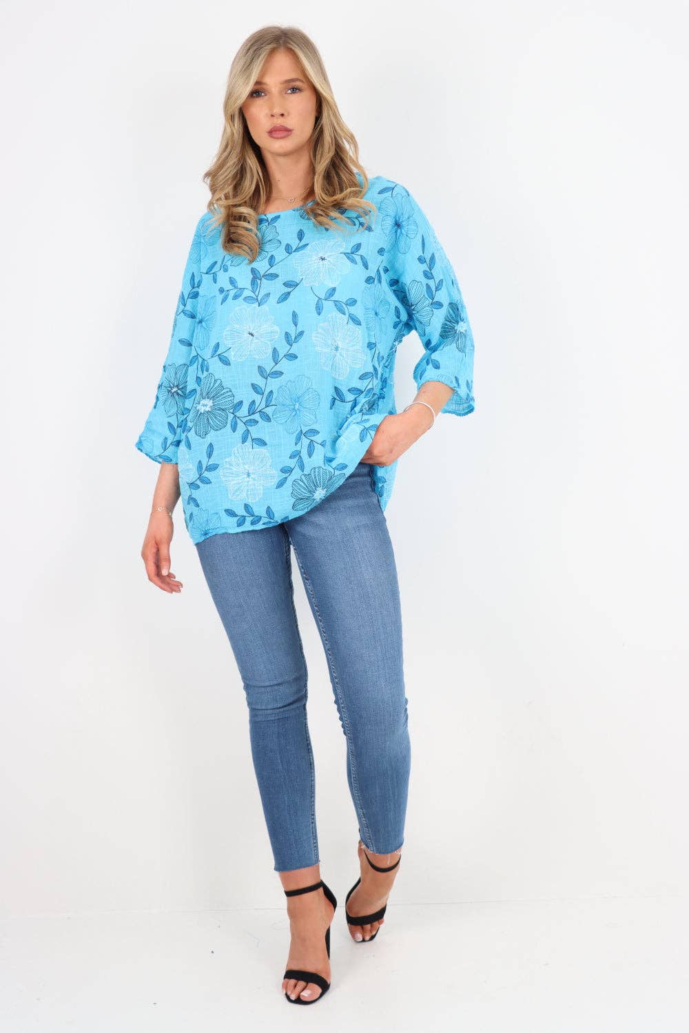 Miss Bold – Engroshandel Tunika - Dame – Italiensk bomuldsoverdel med blomsterprint44