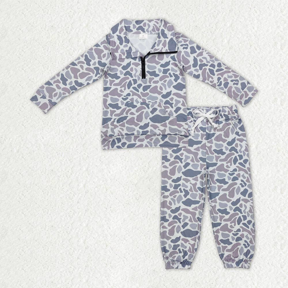 Aier Wholesale - Vente Ensemble haut et pantalon – enfant - Ensemble de vêtements pour bébé garçon : haut à manches longues avec poche et fermeture éclair, motif camouflage gris clair, et pantalon de jogging.0