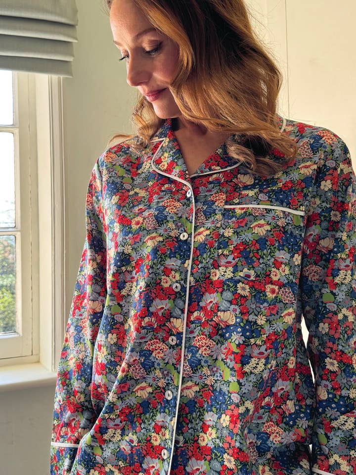 Lime Tree Design - Vendita all'ingrosso Completo pigiama - Donna - Pigiama Liberty Rosso e Blu Thorpe3