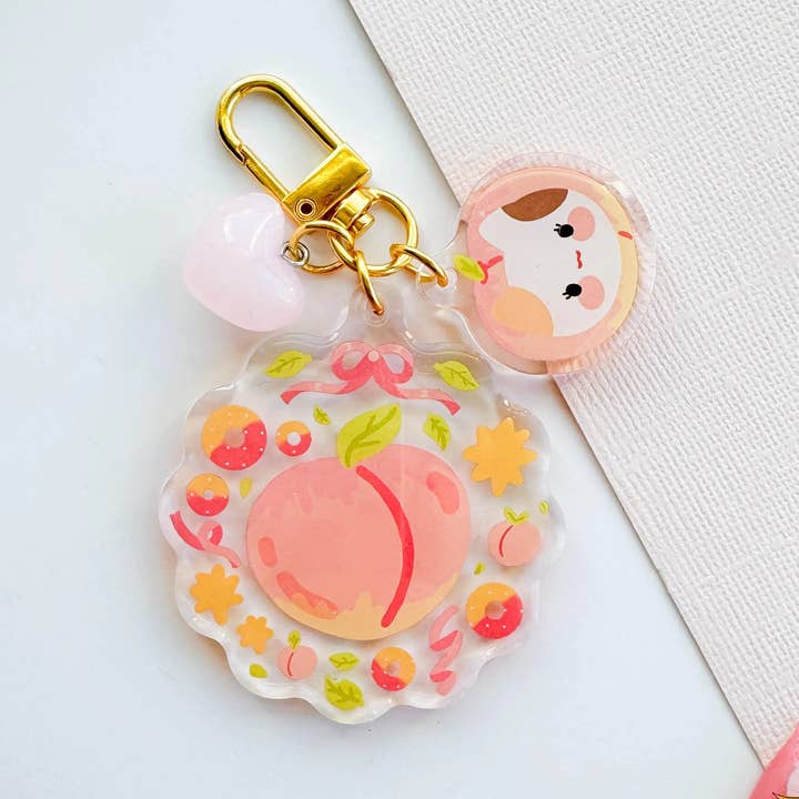 Porte-clés acrylique breloque pêche avec chat et perle en forme de cœur – pour la vente par PekoPuff