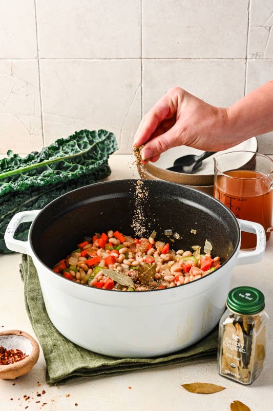 Simply Organic - Wholesale Herbs - Simply Organic Bay Leaf, Certified Organic2