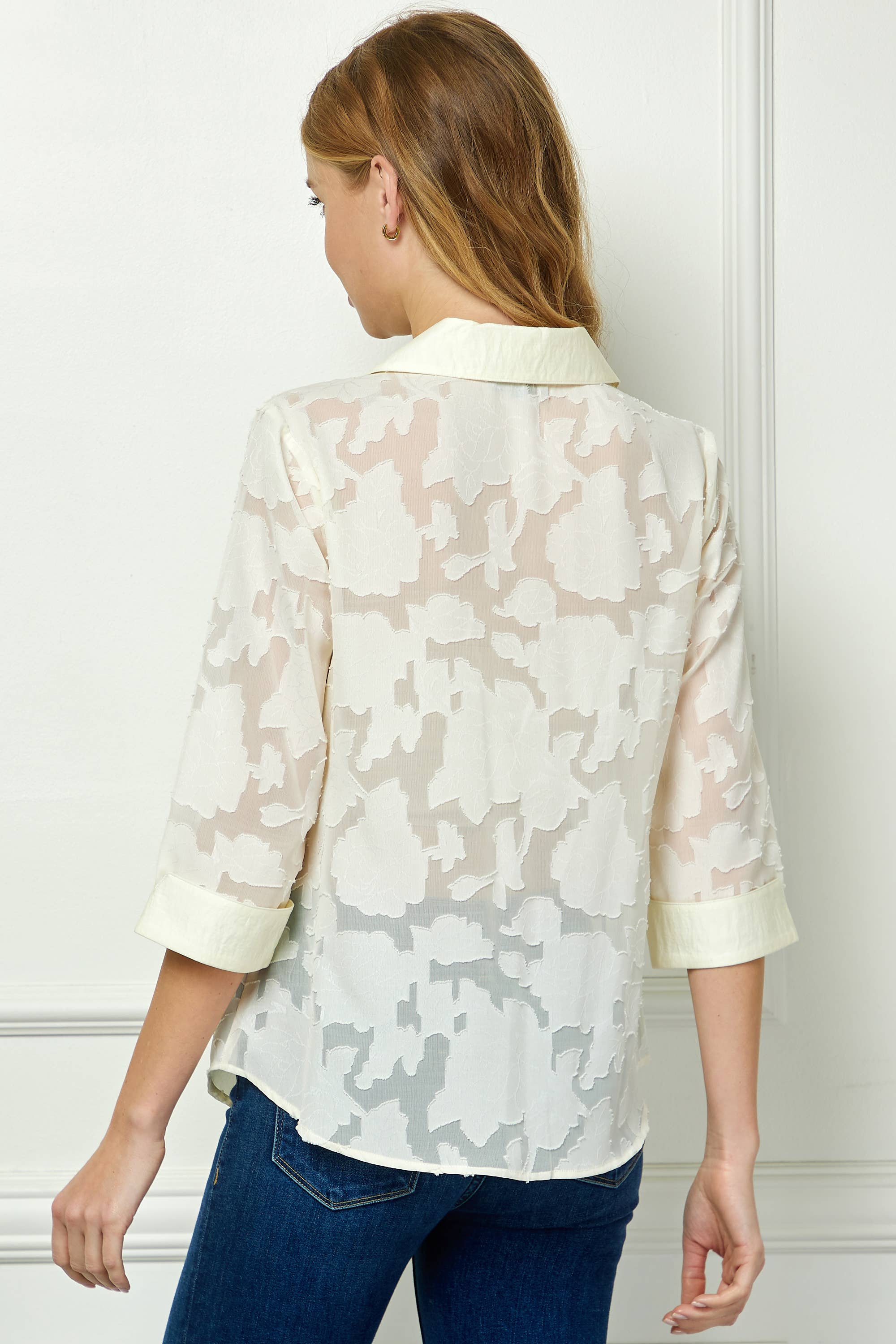 Winslow Collection - Vente Chemise à col boutonné – femme - CHEMISE À MANCHES LONGUES TEXTURÉE FLORALE TRANSPARENTE G2214B1C946