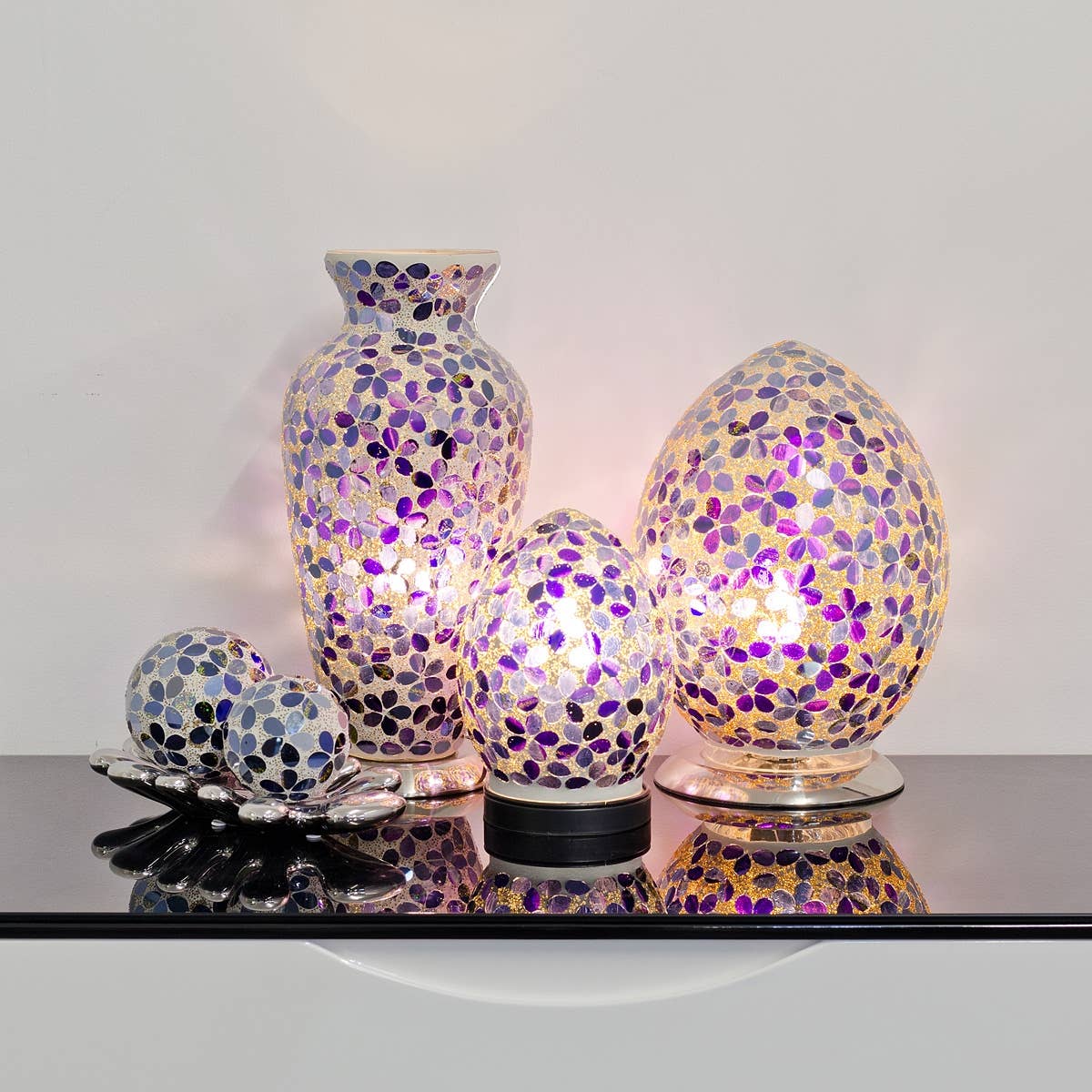 Febland - Venta al por mayor Lámparas decorativas/de escritorio - Lámpara pequeña con forma de huevo en forma de mosaico de cristal, color morado1
