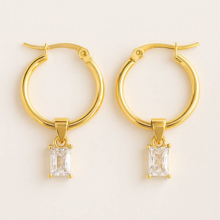 Brincos de Argola Genova Gold com Pendente de Zircónia Cúbica por atacado de Lucy Andy Jewellery