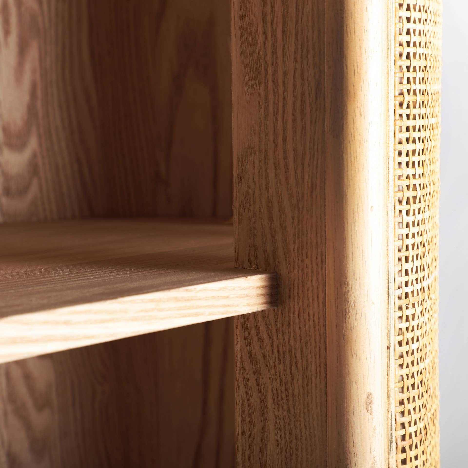 Kodu Home Design - Wholesale Bookcase - DM wood bookshelf in brown color, 88x40x180cm1