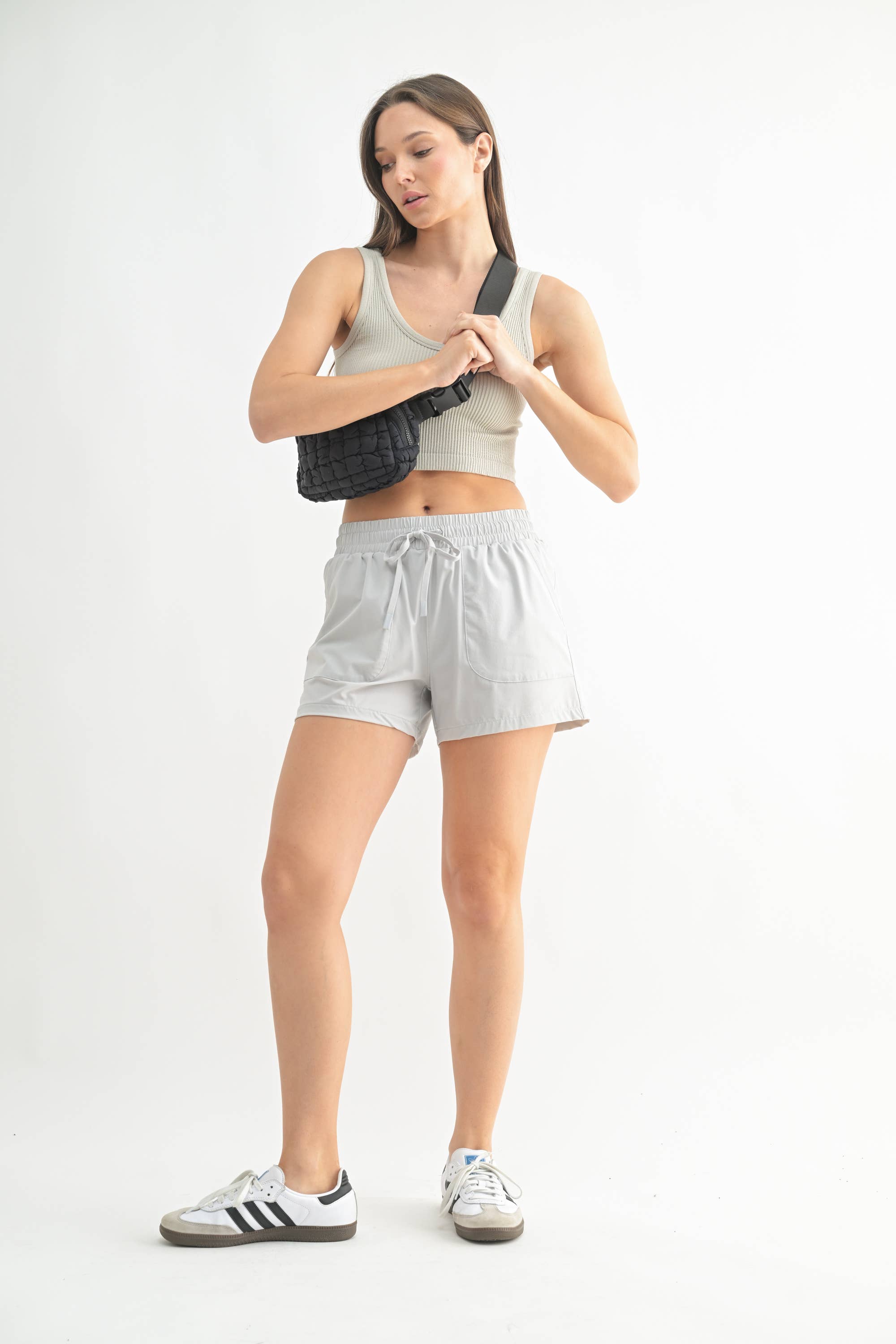 Mono B - Wholesale Tanktop - Dames - Geribbelde naadloze cropped tanktop55