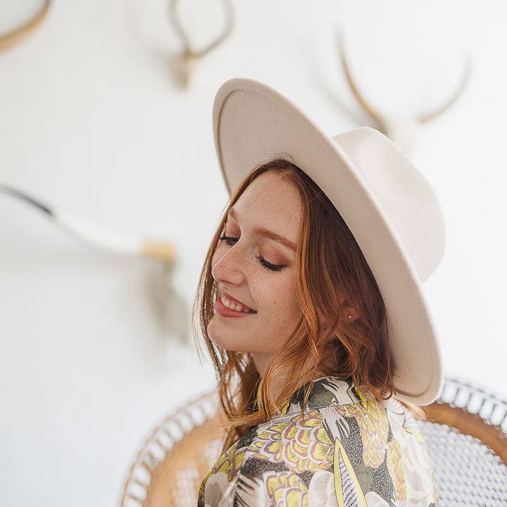 Leto Accessories - Wholesale Fedora - Women's - Stylish Flat Brim Buckle Hat – Your Go-To Sun Hat 🕶️