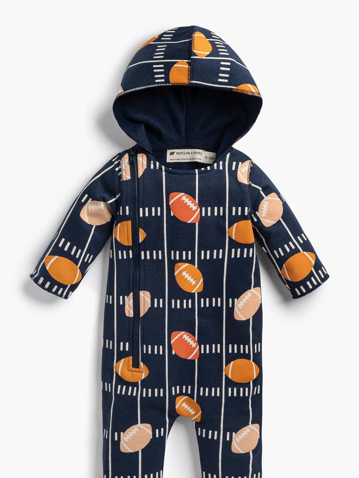 Baby-Sport-Moto-Strampler_Navy Football für den Großhandel von Monica + Andy
