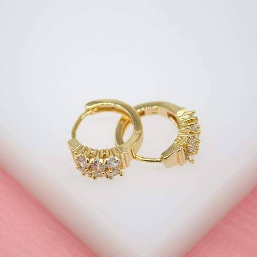 18K goud gevulde Huggies Oorbellen Met Ronde CZ Zirkonia stenen voor wholesale door MIA Jewelry