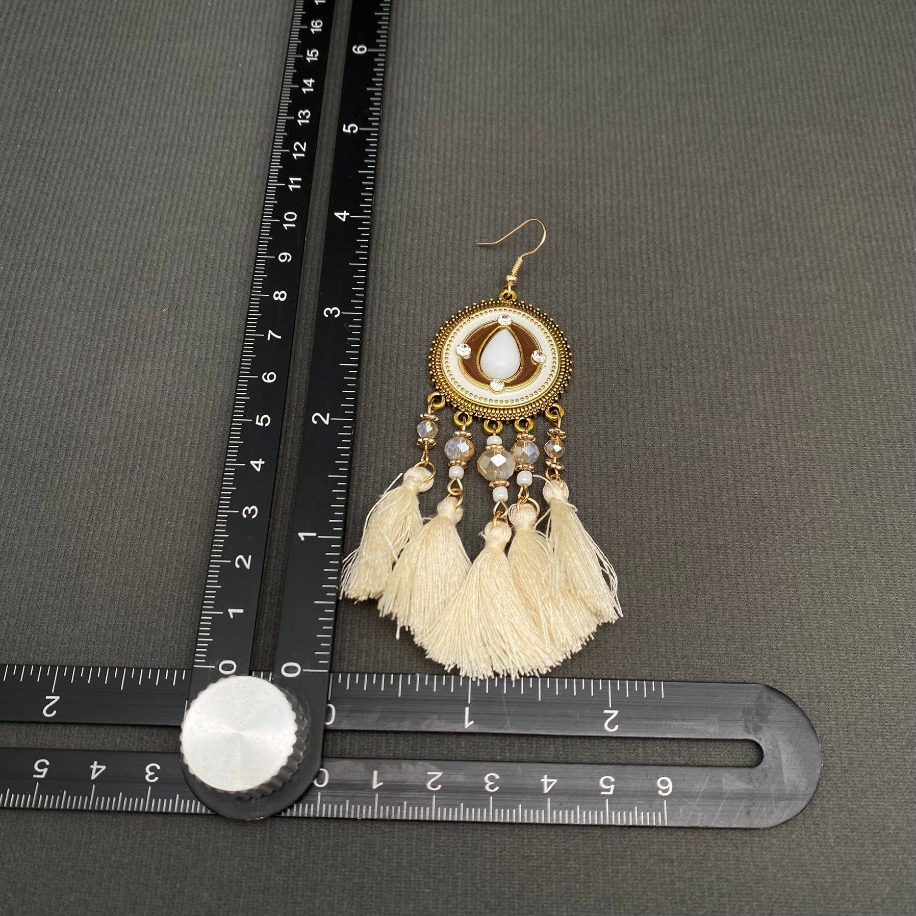 Mio Queena - Vente Boucles d'oreilles pendantes - Boucles d'oreilles pendantes à pampilles blanches de styles variés2