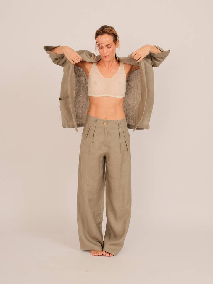 Pantalones Olivia Verde Salvia for wholesale by MARIE