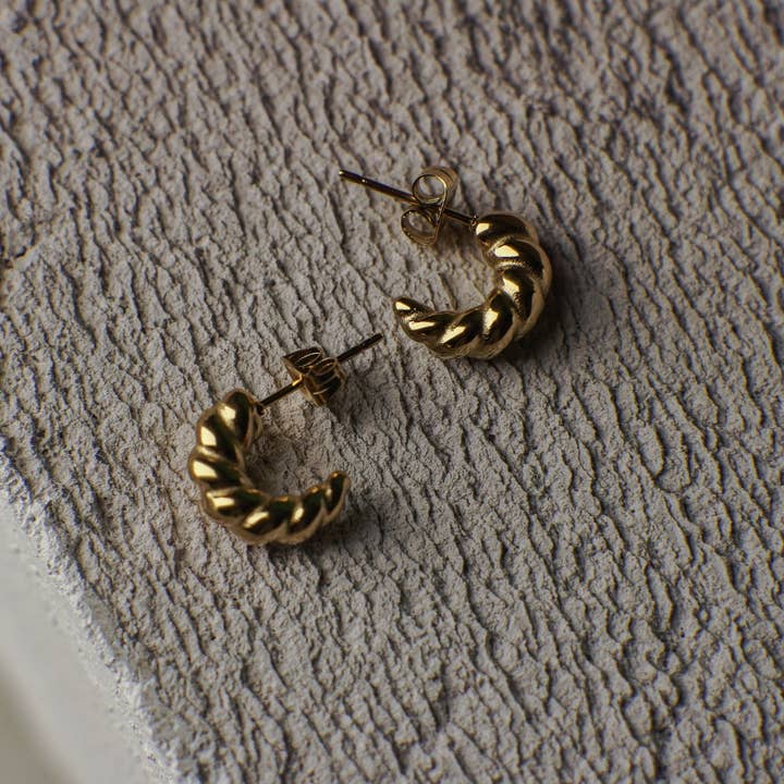 Faya & Co. - Wholesale Stud/post earrings - Lenka Twisted Gold Stud Earrings2