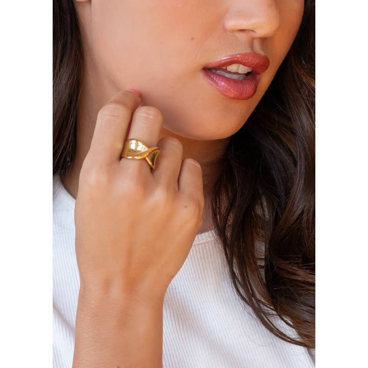 Panache Apparel Co. - Wholesale Single Stone/Solitaire Ring - Luxe Gold Single Twist Ring
