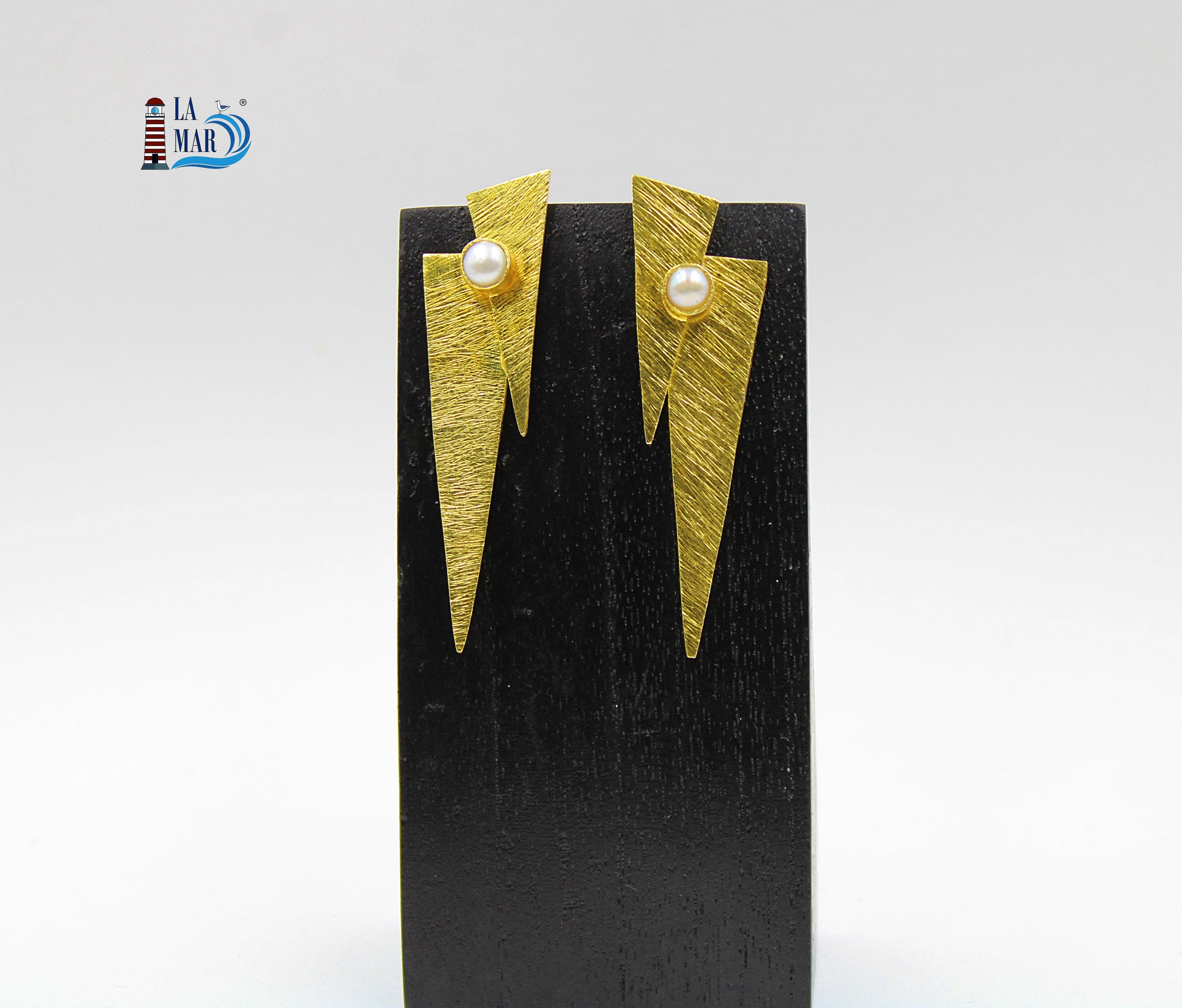 LA MAR - Wholesale Dangle Earrings - BOWIE gold-plated earrings - Design with character2