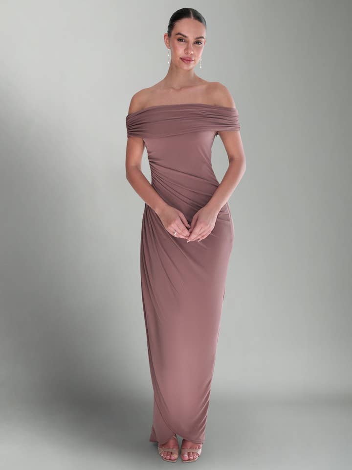 Ivy for wholesale by Pia Gladys Perey