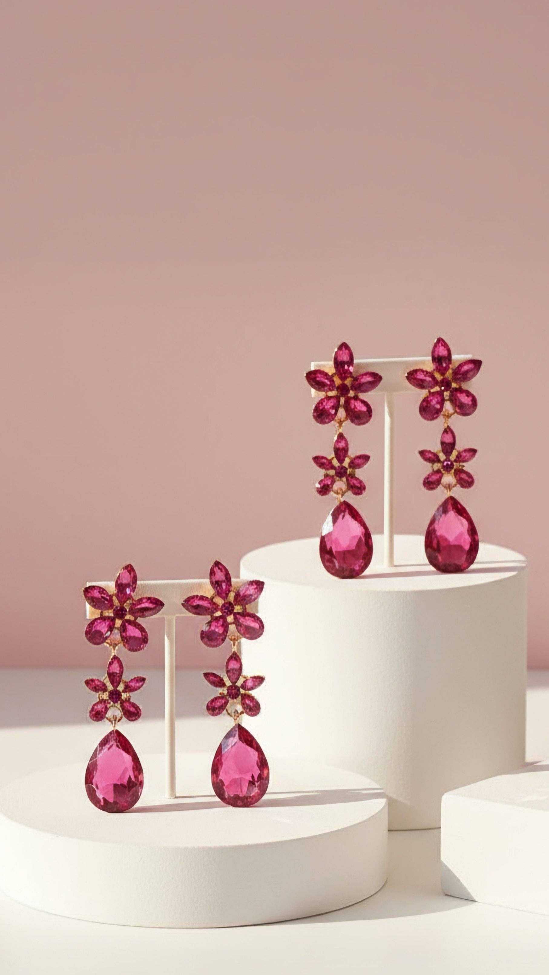 Arya Jewellery Wholesale – wholesale Dangle earrings – Flower Crystal Drop & Dangle Earrings3