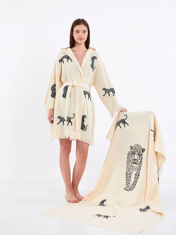 Yaz Concepts – wholesale Kimono – Women's – White Leopard Print Short Robe Animal Print Clothing Kimono