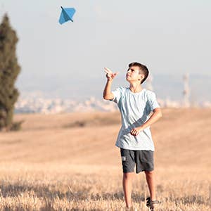 PowerUp Toys - Vendita all'ingrosso Aereo giocattolo - Bambini - PowerUp 2.0 Kit di Conversione per Aerei di Carta Elettrico - Blu - Ricarica8