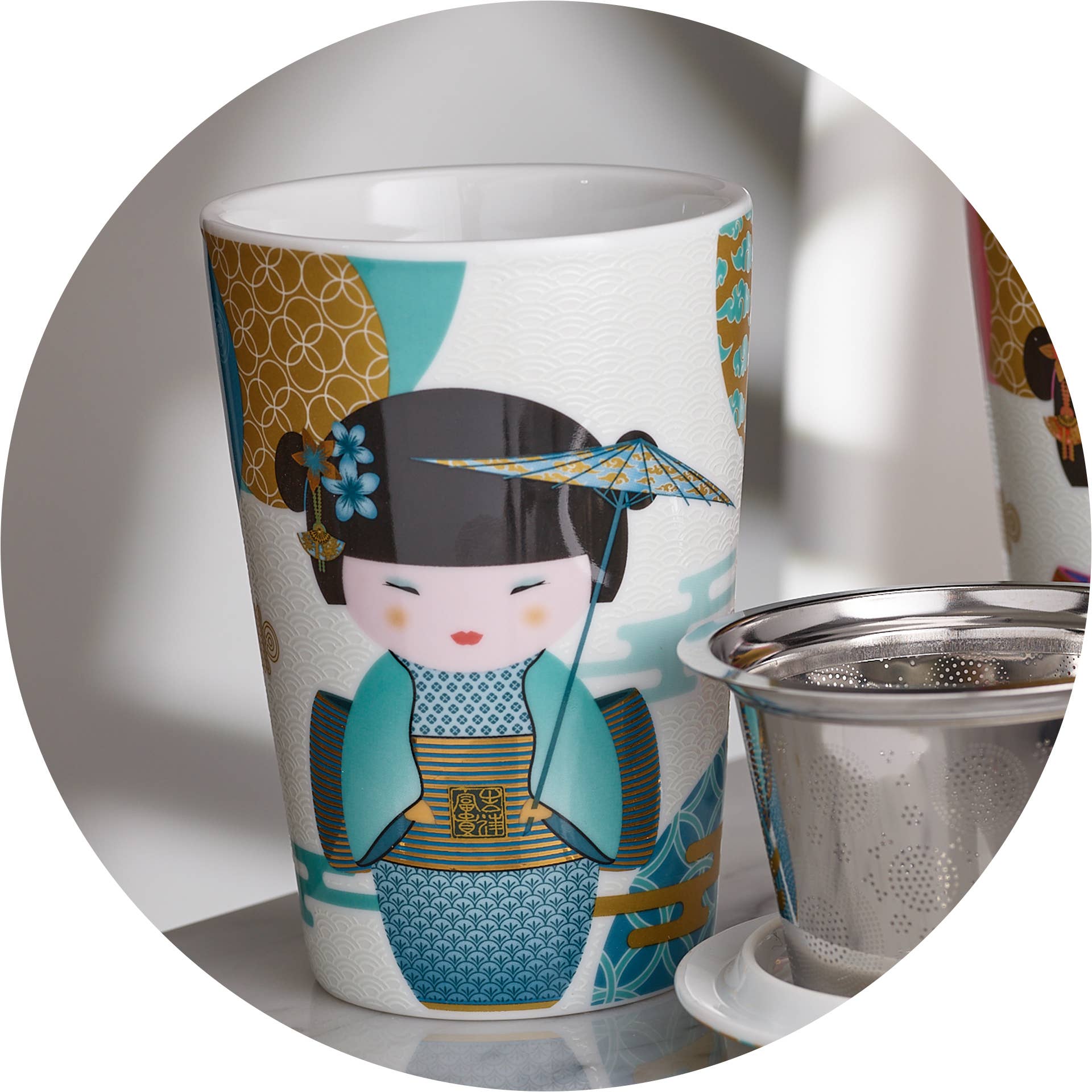Eigenart – Großhandel Kaffeebecher – Porzellan Teebecher TEAEVE "New Little Geisha petrol"0