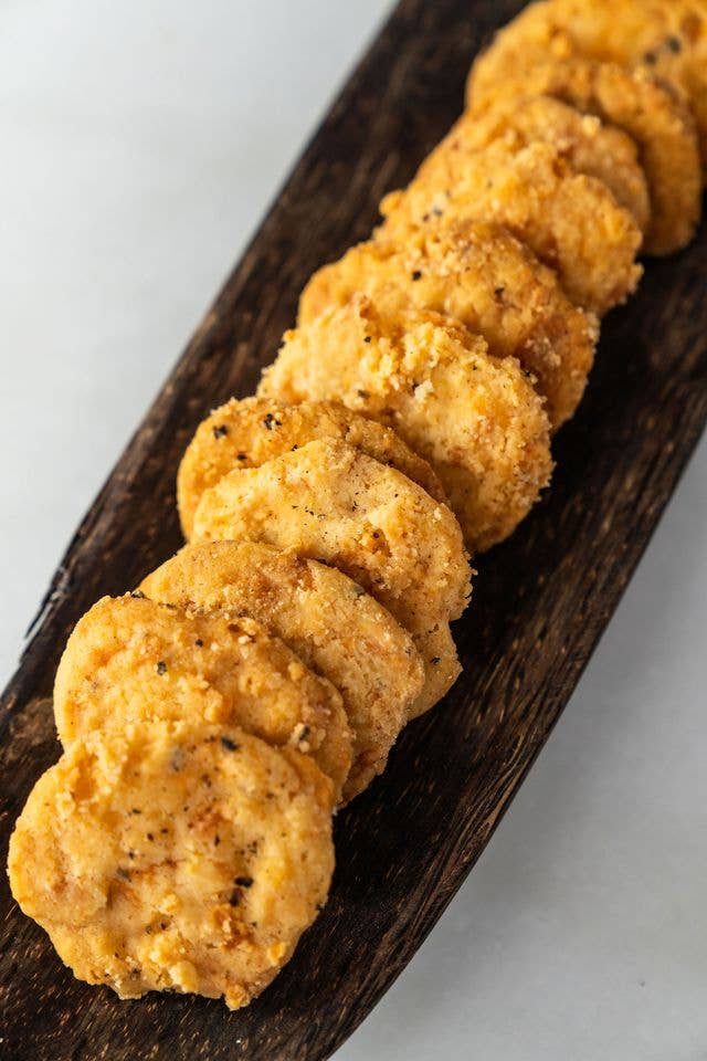 Callie's Charleston Biscuits LLC - Wholesale Crackers - Cheese Wafers1