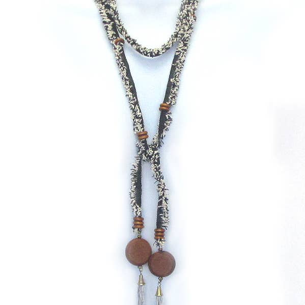 Jewelry Max – wholesale Y-ringat halsband – (U012) TRÄSKIVA TOFS LÅNGT TYGHALSBAND0