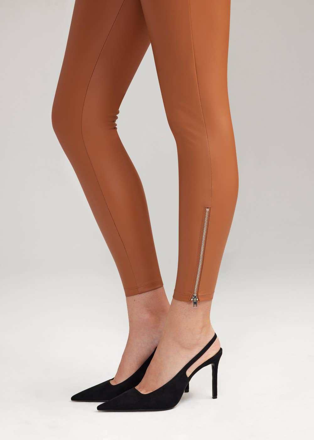 Yummie - Wholesale Fashion Leggings - Women's - Faux Leather Shaping Legging w/ Side Zip - Plus Sizes Avail13