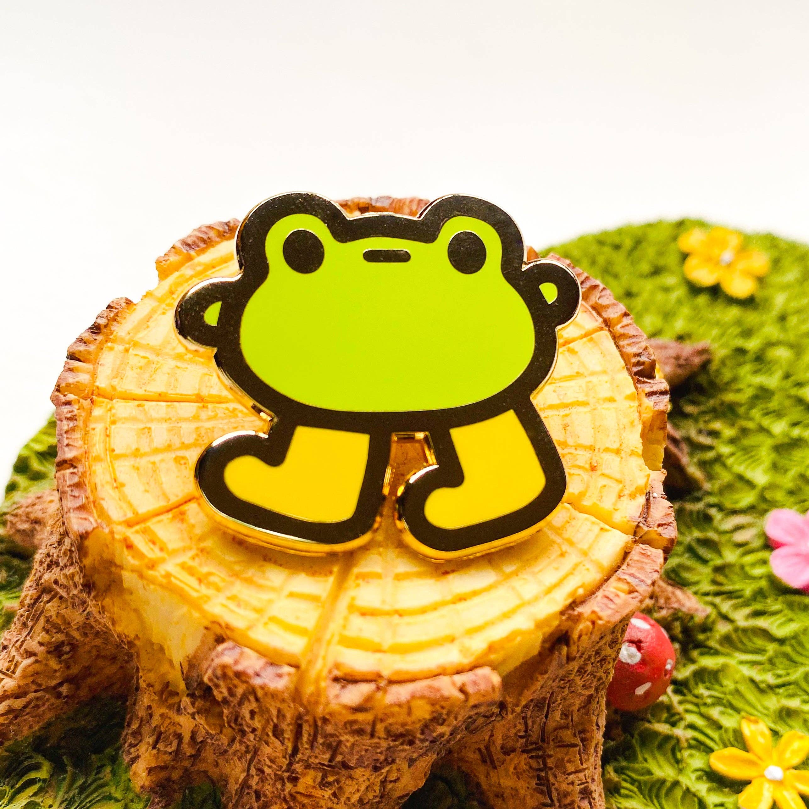 Truffle Arts - Wholesale Lapel Pin/Button - Wawa the Frog Boots Enamel Pin1