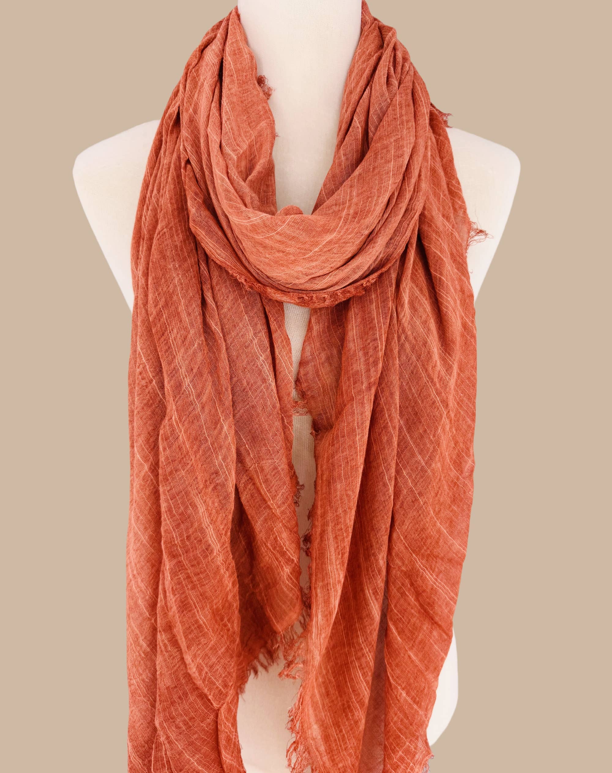 JC Sunny Fashion - Vente Écharpe – femme - Écharpe surdimensionnée en couleur unie délavée à la pierre avec bords bruts JC0210370