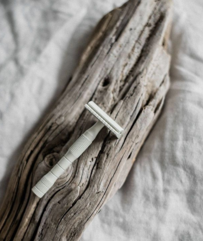 Well Kept - Wholesale Razor - Sustainable Brass Safety Razor - Cream (made in Canada)5