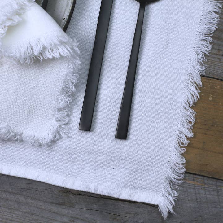 LinenCasa - Wholesale Placemat - Linen Placemat - Stonewashed - Optic White with Frayed Edges6