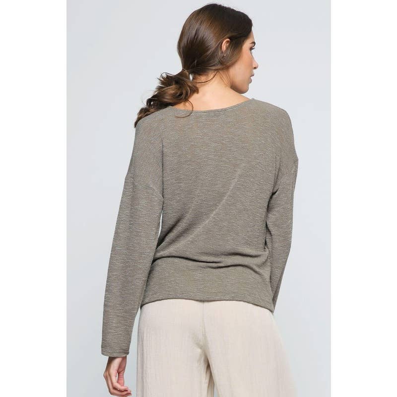 GRIGIO OLIVA Top lavorato a maglia con scollo a V e spalle scese in vendita all'ingrosso su Faire2