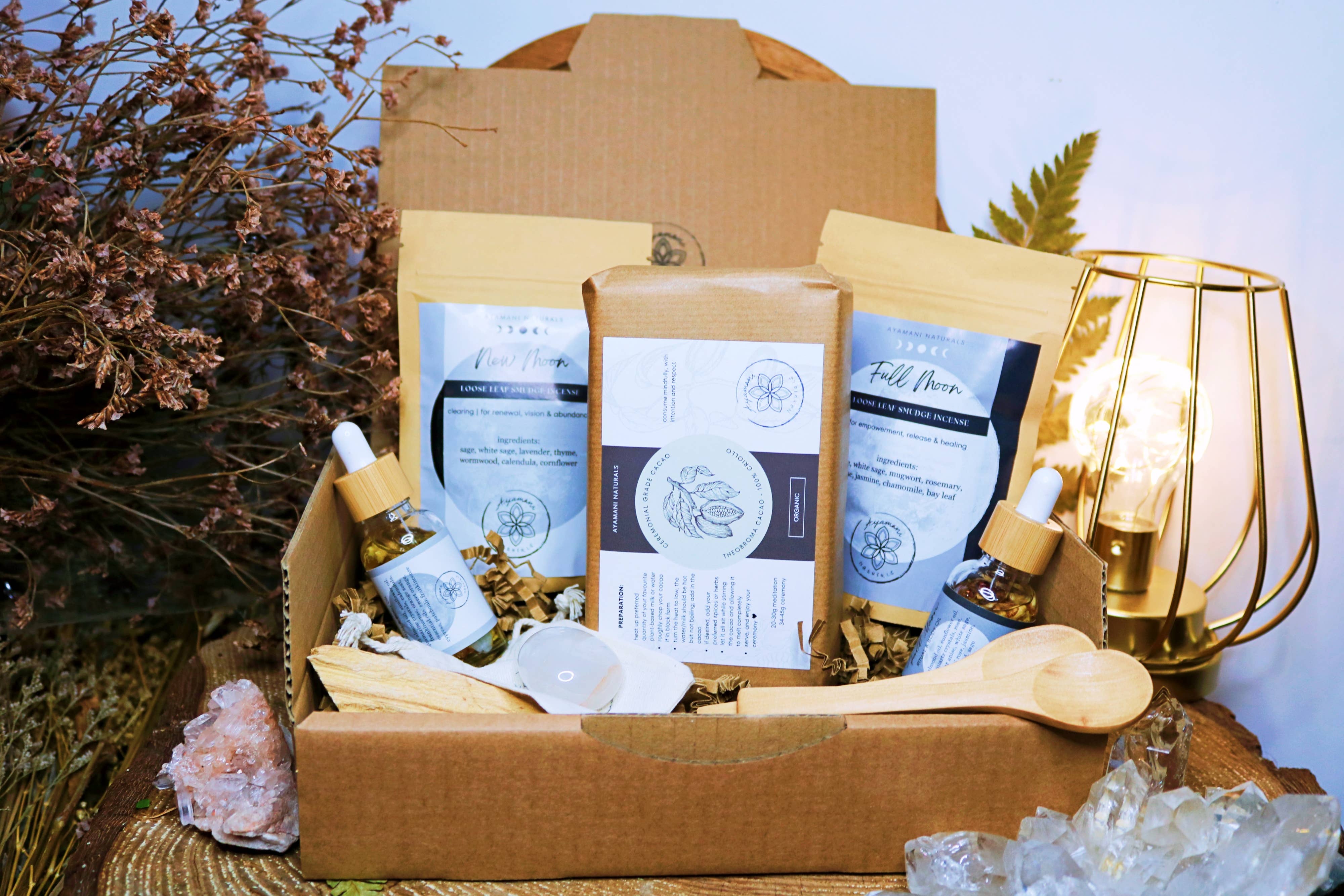 Ayamani Naturals - Wholesale Spiritual Stone/Crystal - MOON CACAO CEREMONY Gift Box | Raw Ceremonial Cacao Set9