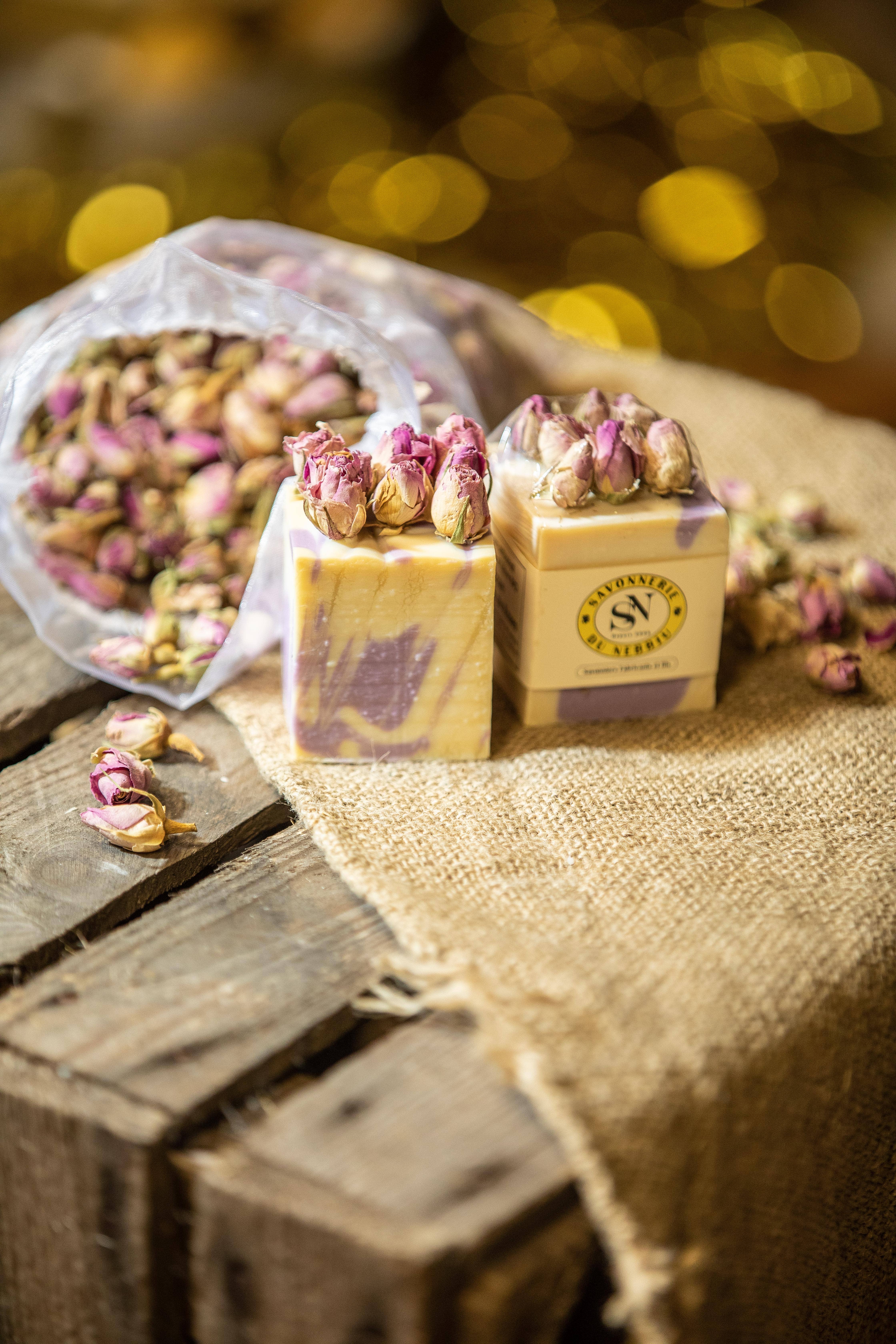 La Savonnerie du Nebbiu - Wholesale Bar Soap - Tradition Rose Handmade Soap - Rose Buds3
