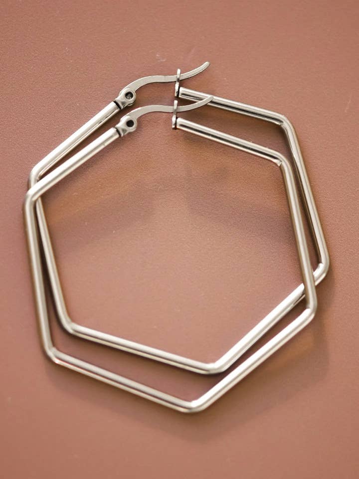 Fläckresistenta vattentäta örhängen i rostfritt stål - 7150 för wholesale av Mia Accessories