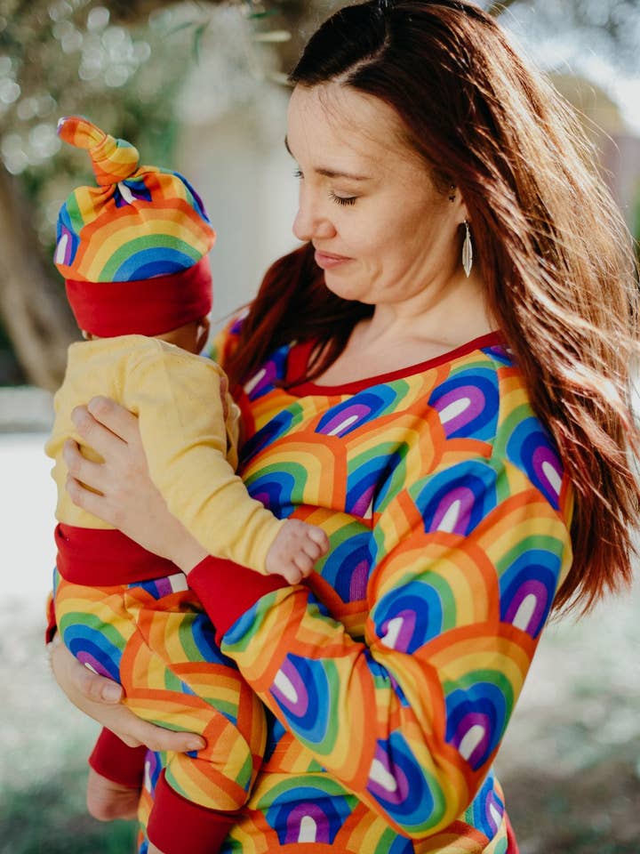 Maxi felpa da donna senza allattamento arcobaleno per la vendita all'ingrosso da parte di Petites Menottes