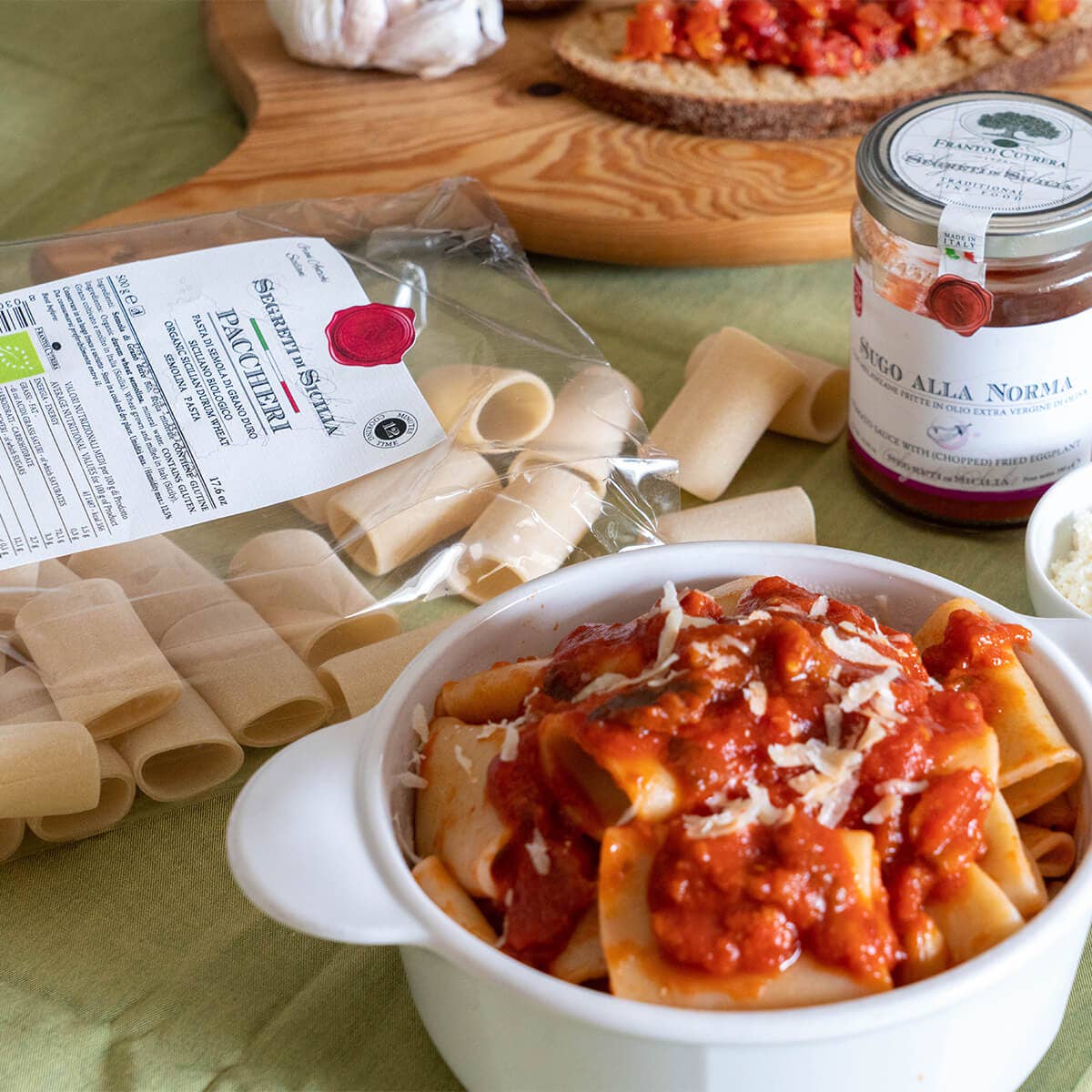 Frantoi Cutrera - Wholesale Pasta Sauce - Norma sauce with eggplants fried in extra virgin oil1