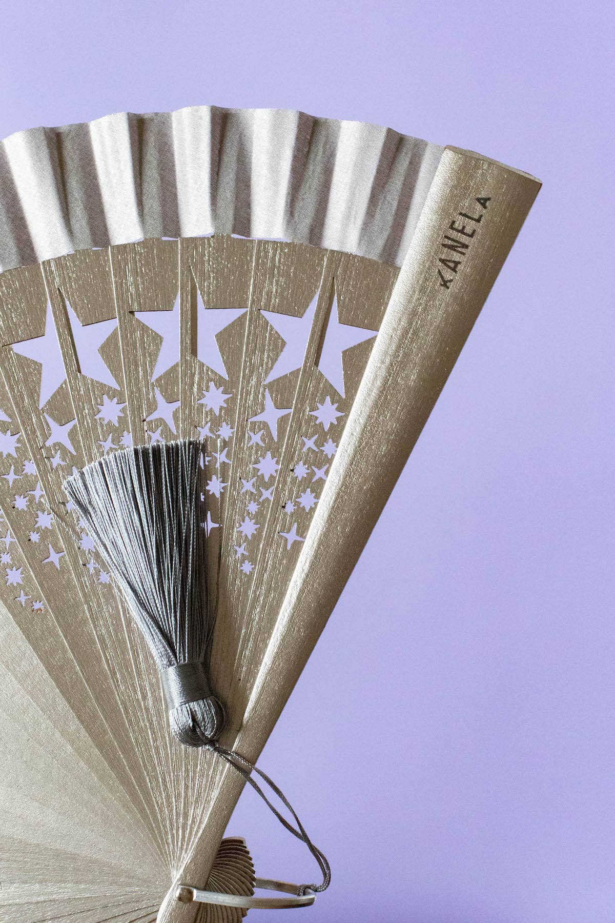Kanela Fans - Wholesale Handheld Folding Fan - Cassiopeia fan2