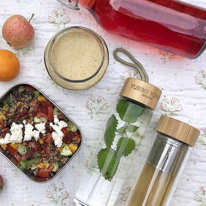 Yummii Yummii – Coador/infusor de chá por atacado – Garrafa Térmica com Infusor de Chá3