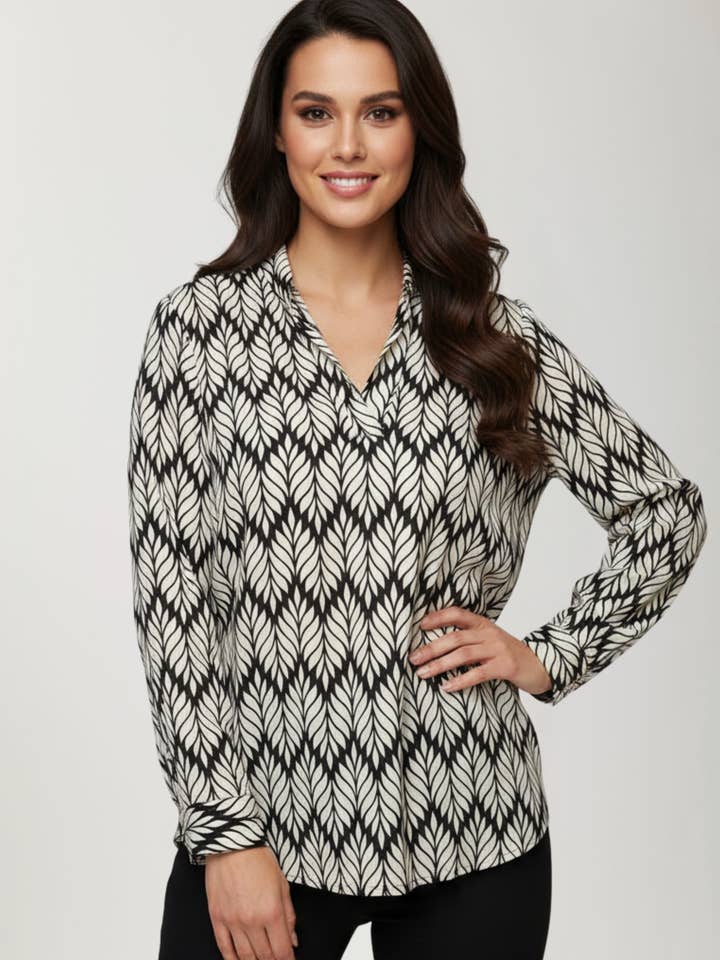 Half-Plaket Pullover Blouse for wholesale by APNY