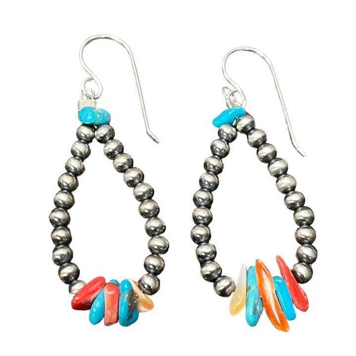 Türkis- und Stachelaustern-Wüstenperlen-Ohrringe aus Sterlingsilber für den Großhandel von Select Lines