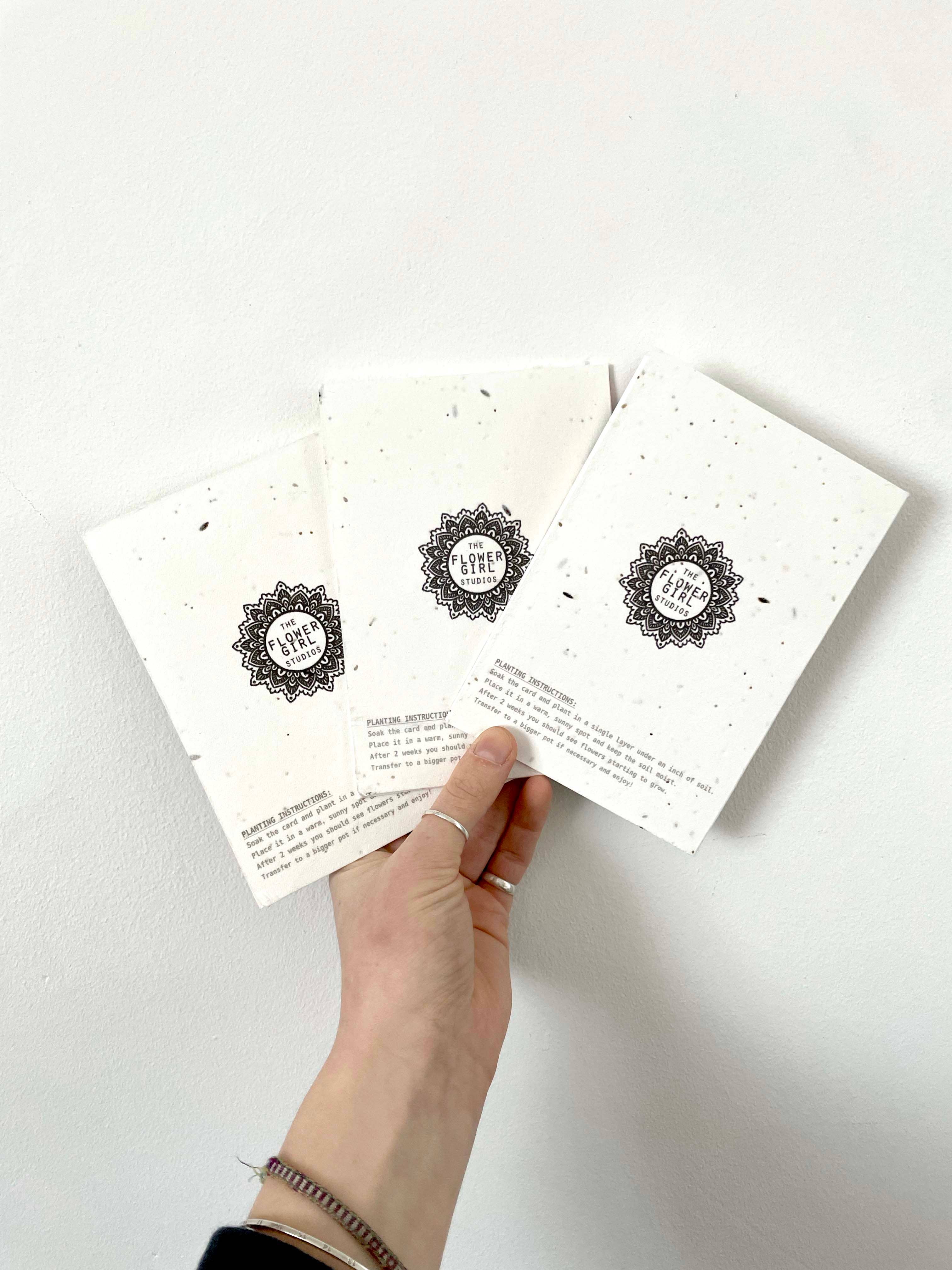 The Flower Girl Studios – Cartão de saudação diária por atacado – Cartões de Sementes Plantáveis - Presentes Ecológicos com Tema de Abelhas7