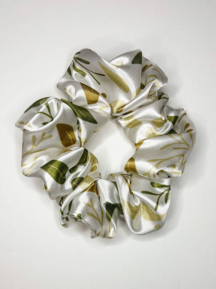 Chouchou oversize en soie Botanicals pour la vente par HH and Grace Co