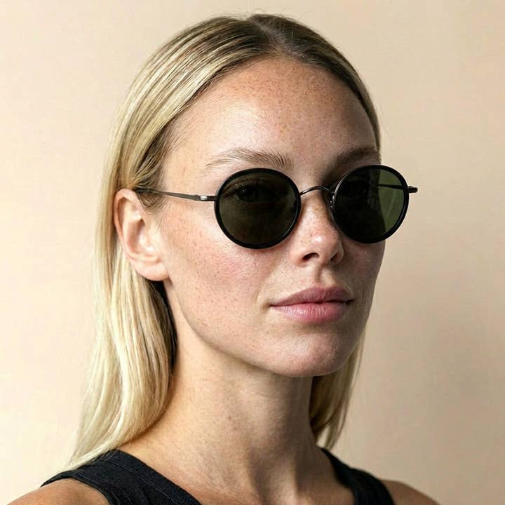 Temple Solbriller 100% UV-beskyttede Linser - Sort for engroshandel hos Greenwich Social Club