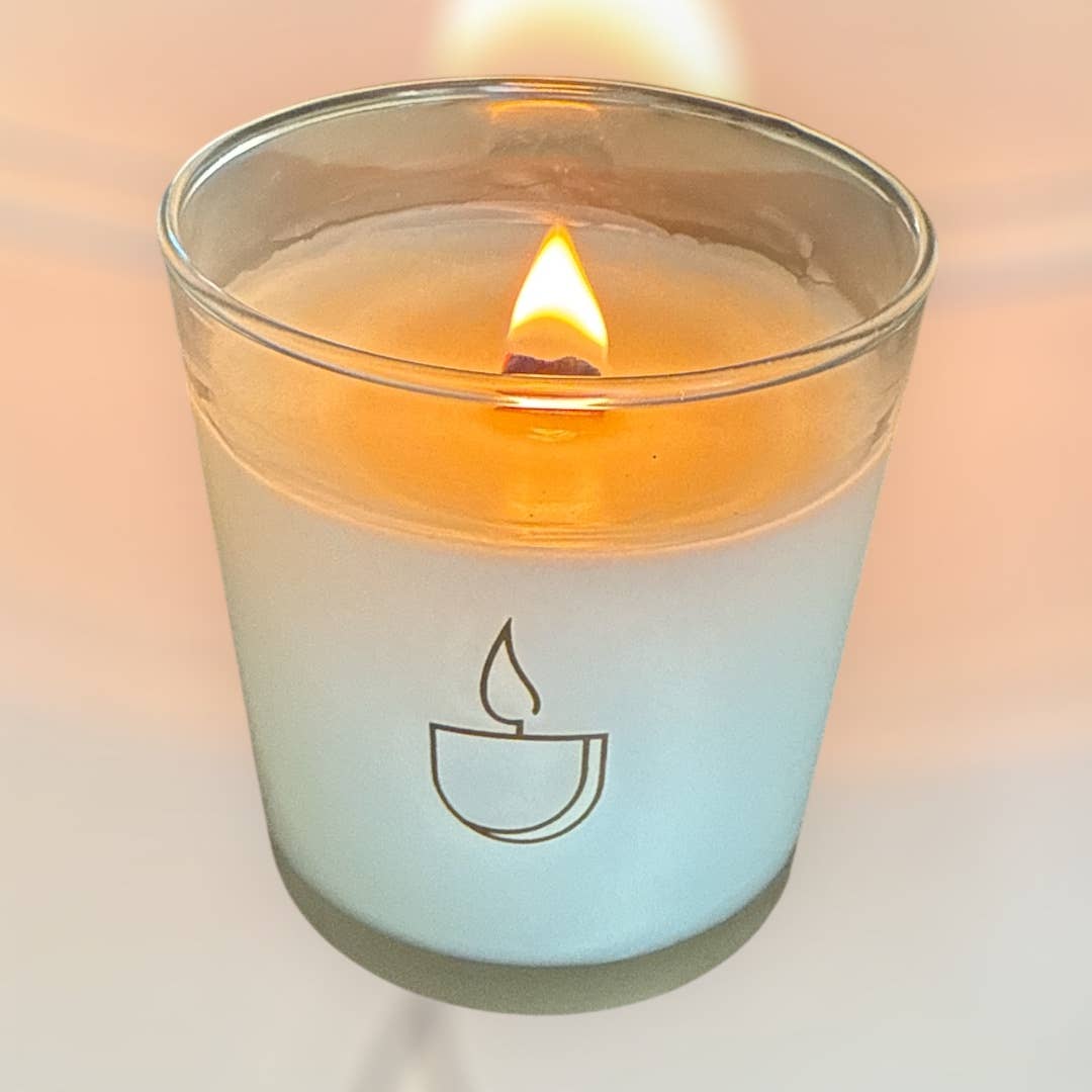 Fuse Candle Studio - Wholesale Jar/Filled Candle - Harvest Apple Scent – 9 oz Soy Blend Candle | Wood Wick1