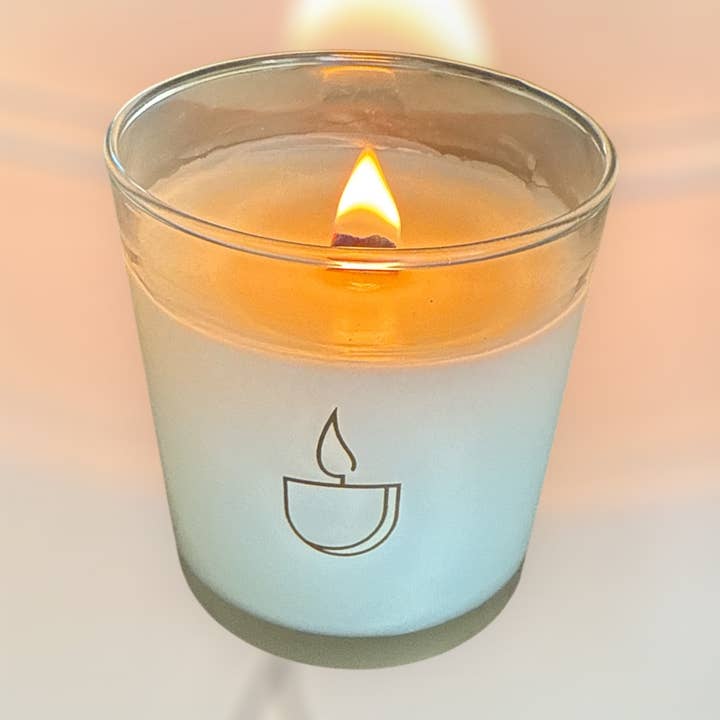 Fuse Candle Studio - Wholesale Jar/Filled Candle - Harvest Apple Scent – 9 oz Soy Blend Candle | Wood Wick1