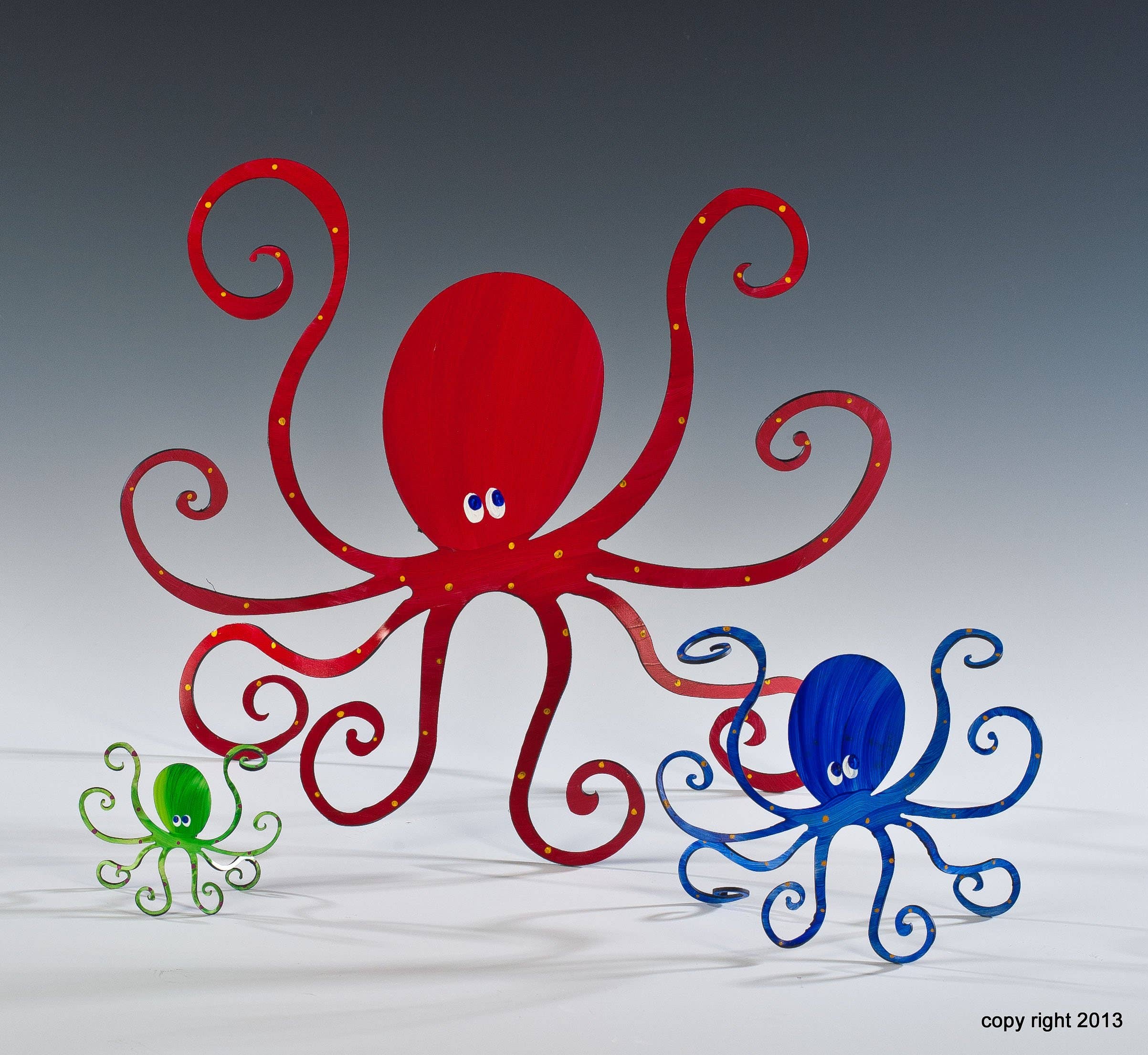 Octopus Adventure by Rebecca Duffy Bush – Großhandel Skulptur – Oktopus - handbemalte Skulptur in 3 Größen und 9 Farben2