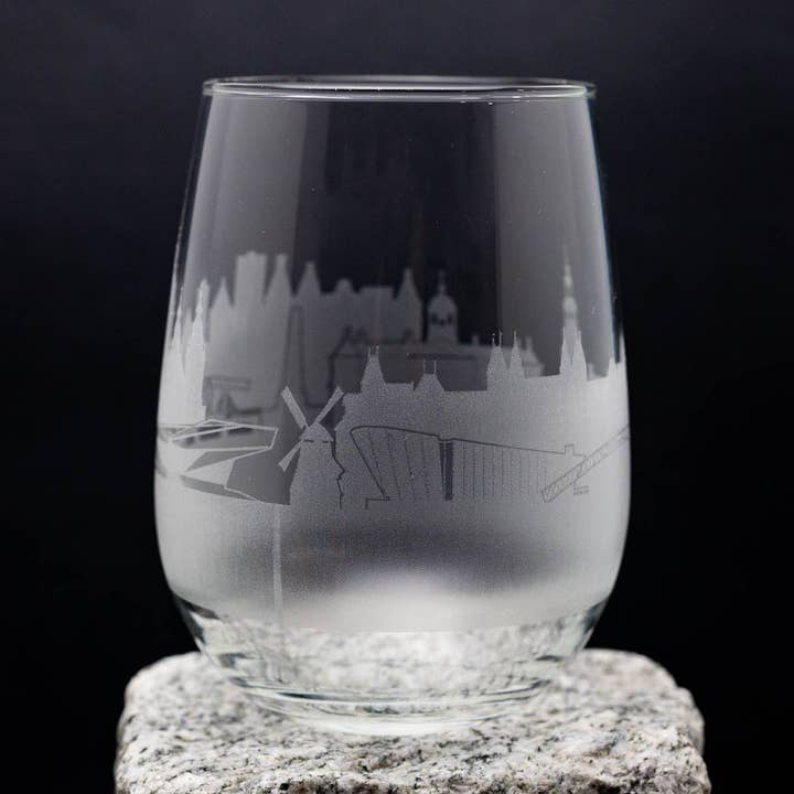 Verre à vin Skyline, Amsterdam, Pays-Bas pour la vente par Urban & Etched