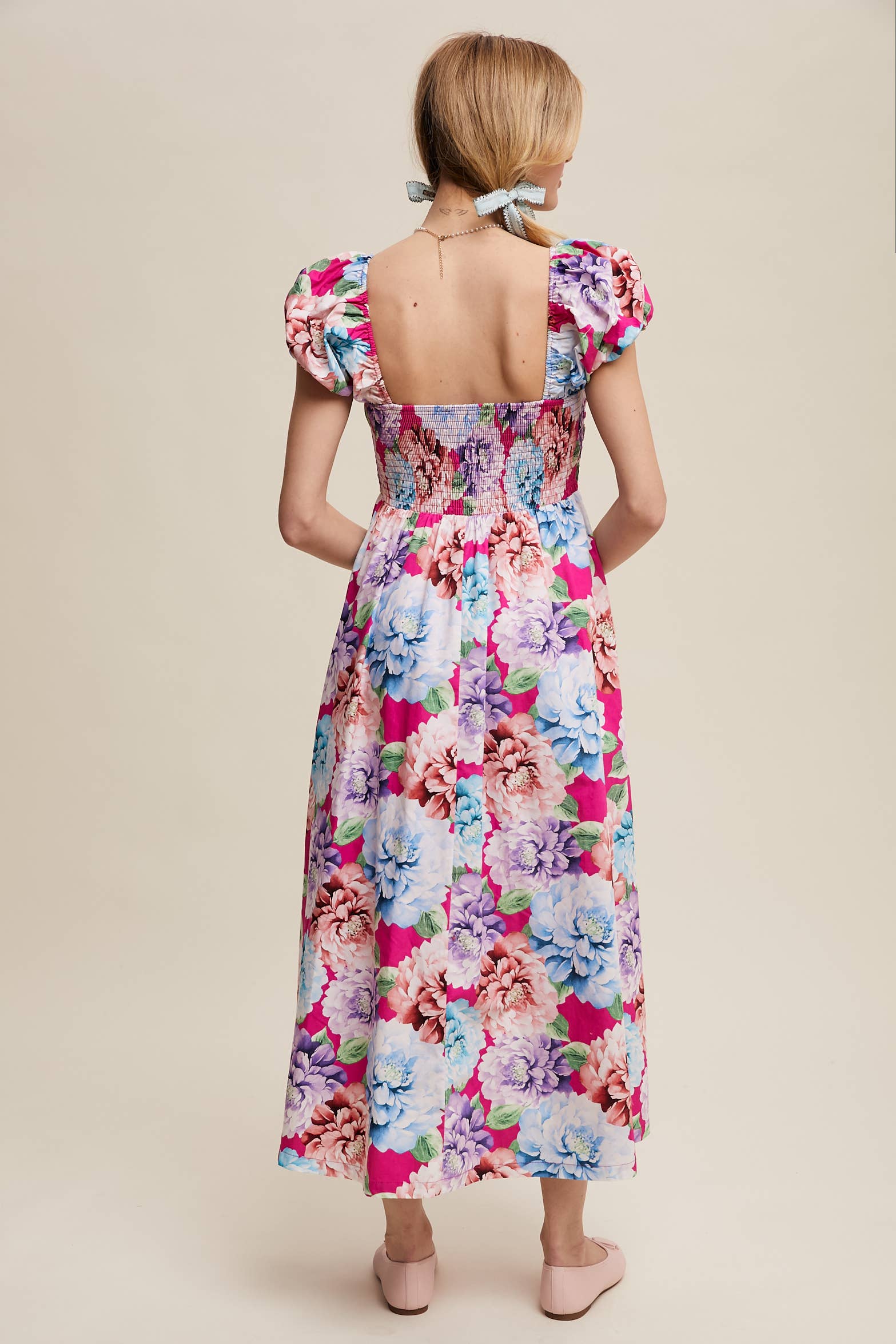 Listicle - Vendita all'ingrosso Vestito - Donna - Abito romantico a fiori con maniche a sbuffo8