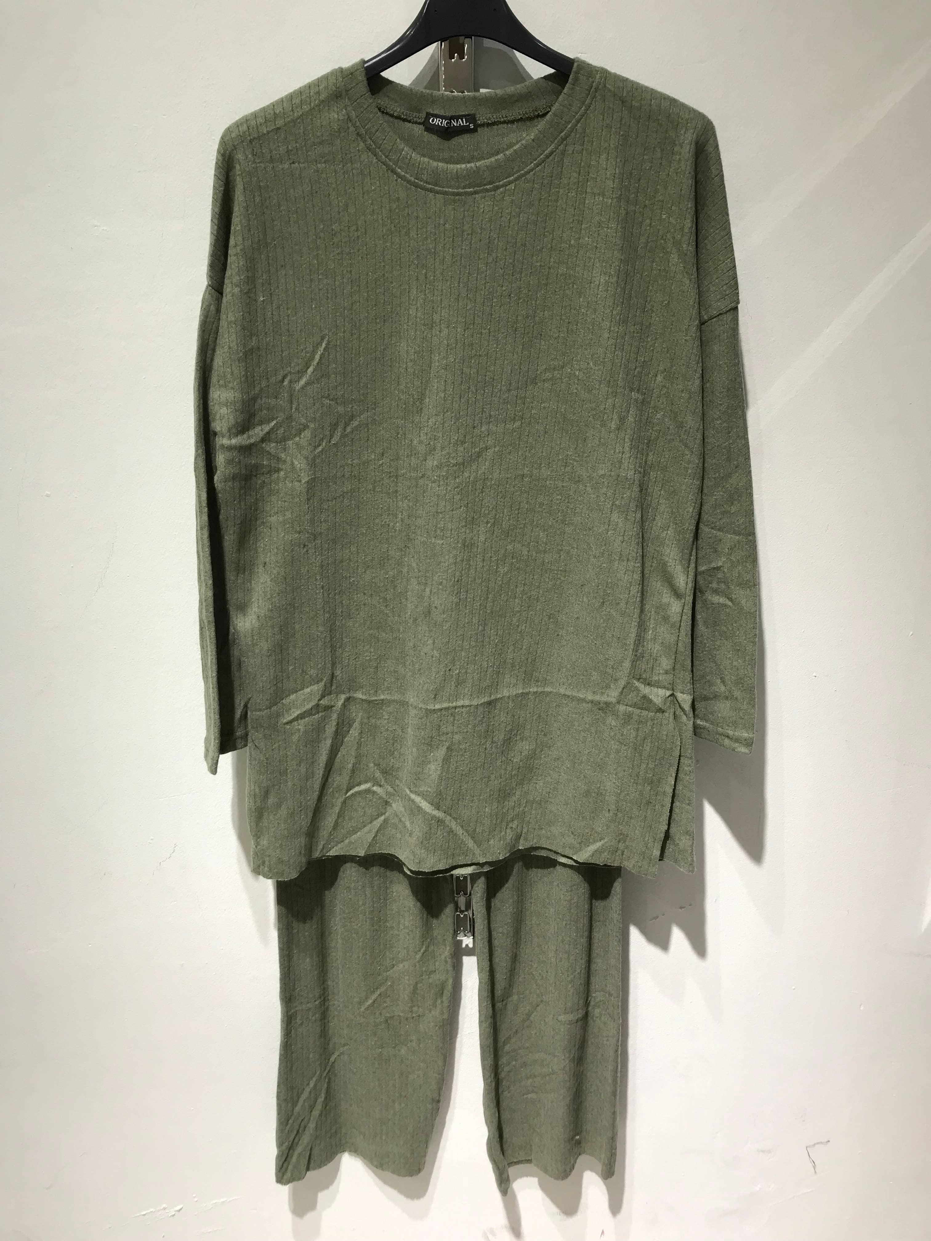 Only Yuan - Wholesale Tops Set - Women's - ref 01 set 15